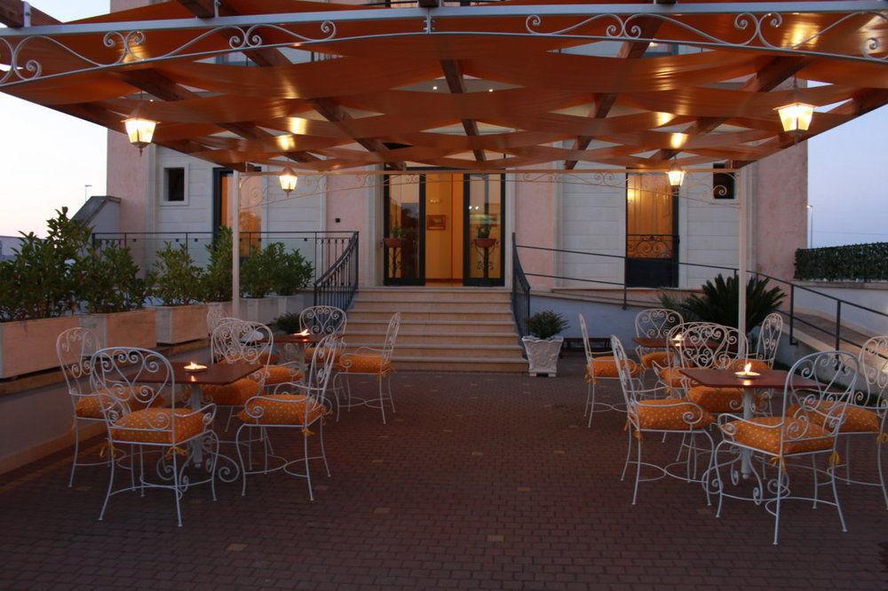 Kalinifta Residence Carpignano Salentino Exterior photo